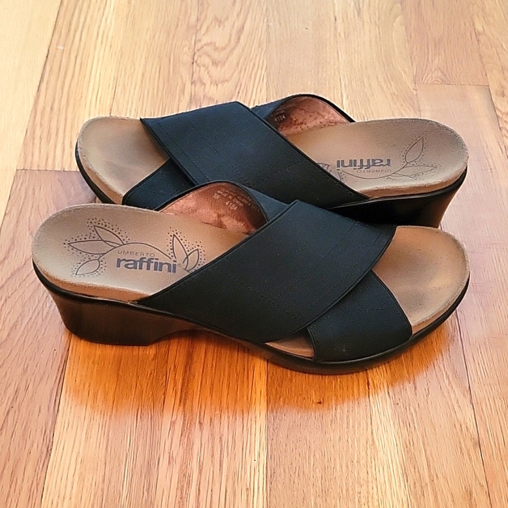 Umberto Raffini wedge sandals